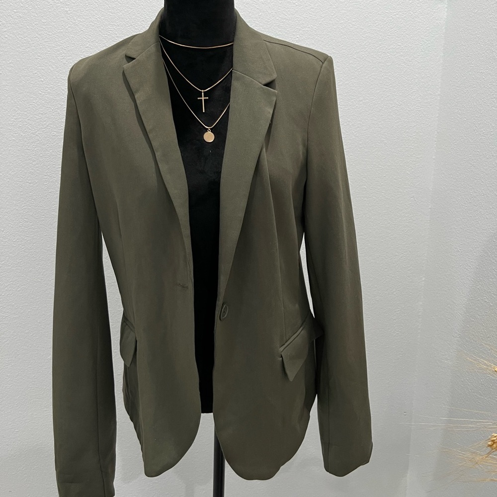 Womens blazer size L.